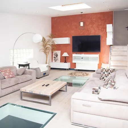 Exceptionnel Loft De 250 M2